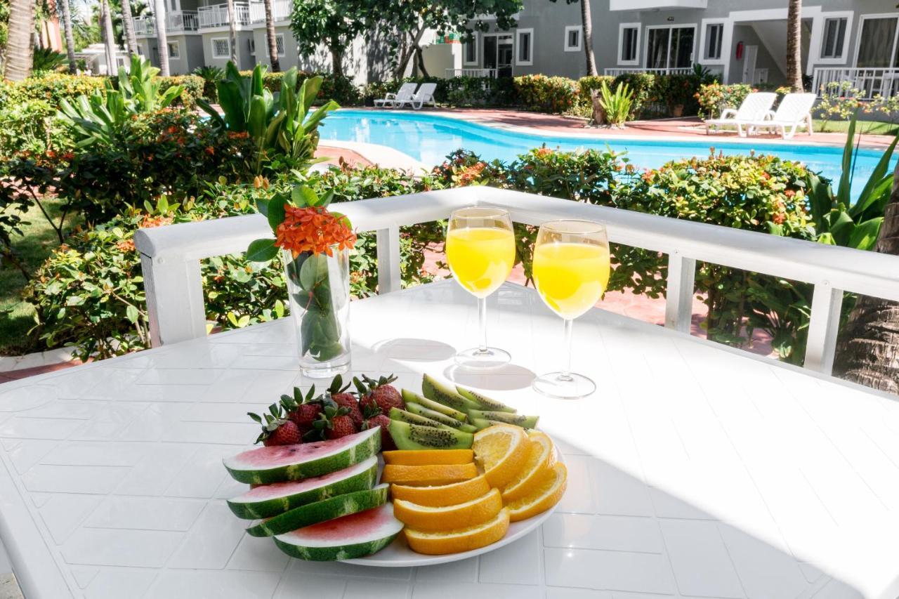 Tropicana Suites Deluxe Beach Club & Pool - Playa Los Corales Punta Cana Rom bilde