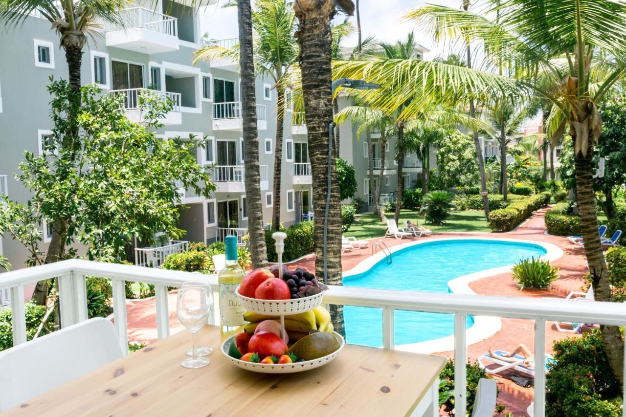Tropicana Suites Deluxe Beach Club & Pool - Playa Los Corales Punta Cana Rom bilde