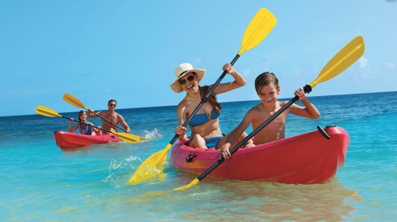 Tropicana Suites Deluxe Beach Club & Pool - Playa Los Corales Punta Cana Eksteriør bilde