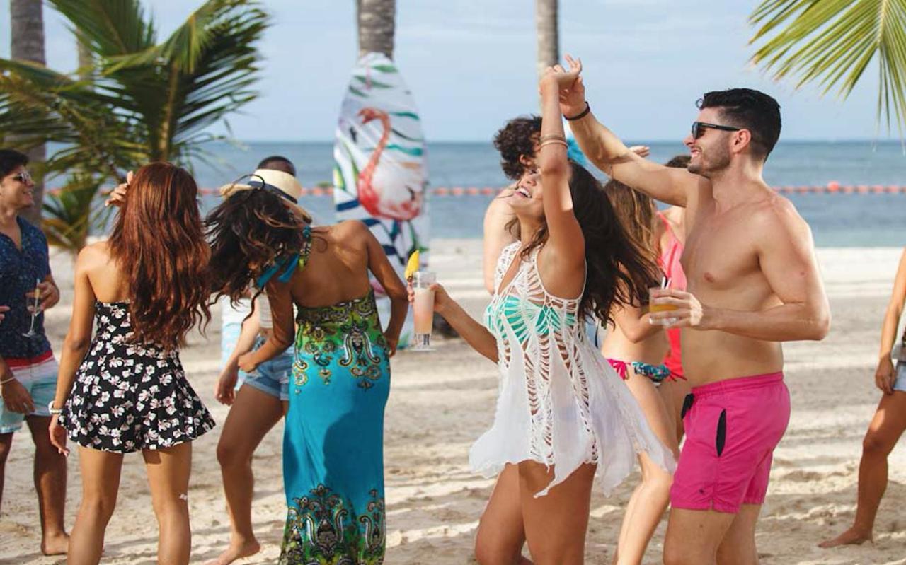 Tropicana Suites Deluxe Beach Club & Pool - Playa Los Corales Punta Cana Eksteriør bilde
